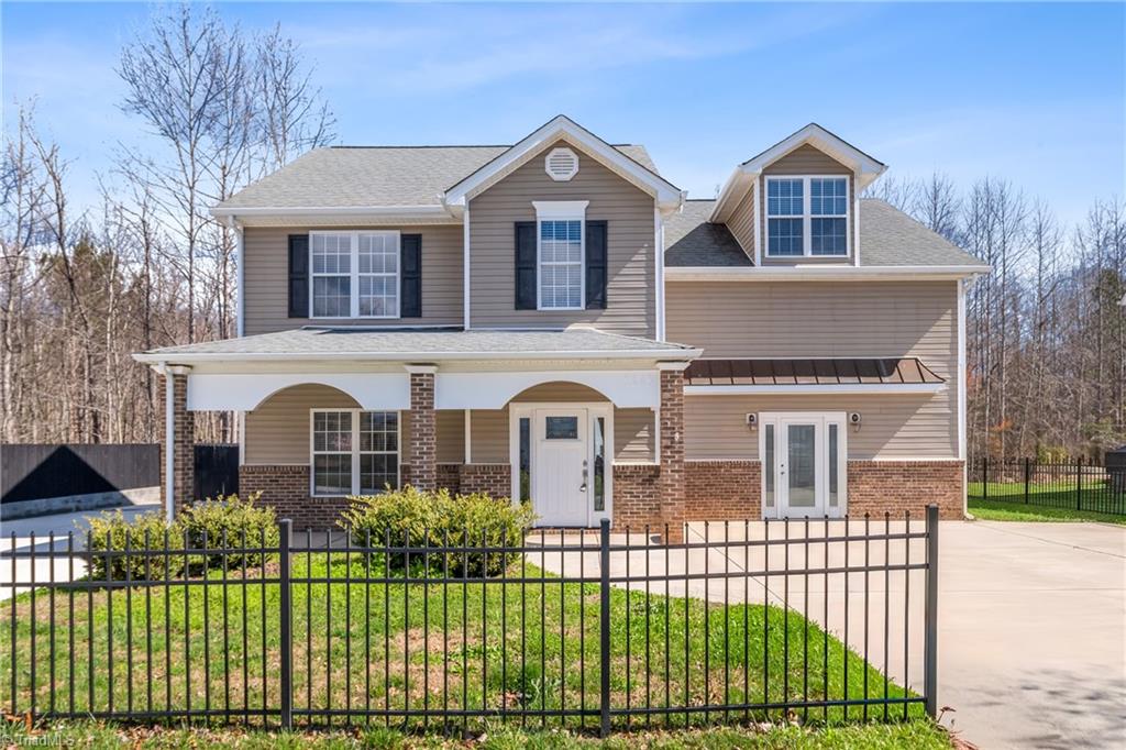 5663 Fairway Forest Drive, Winston-Salem