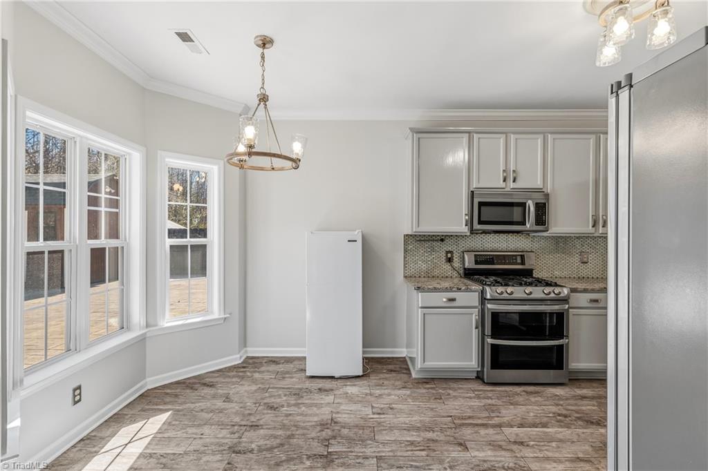 5663 Fairway Forest Drive, Winston-Salem