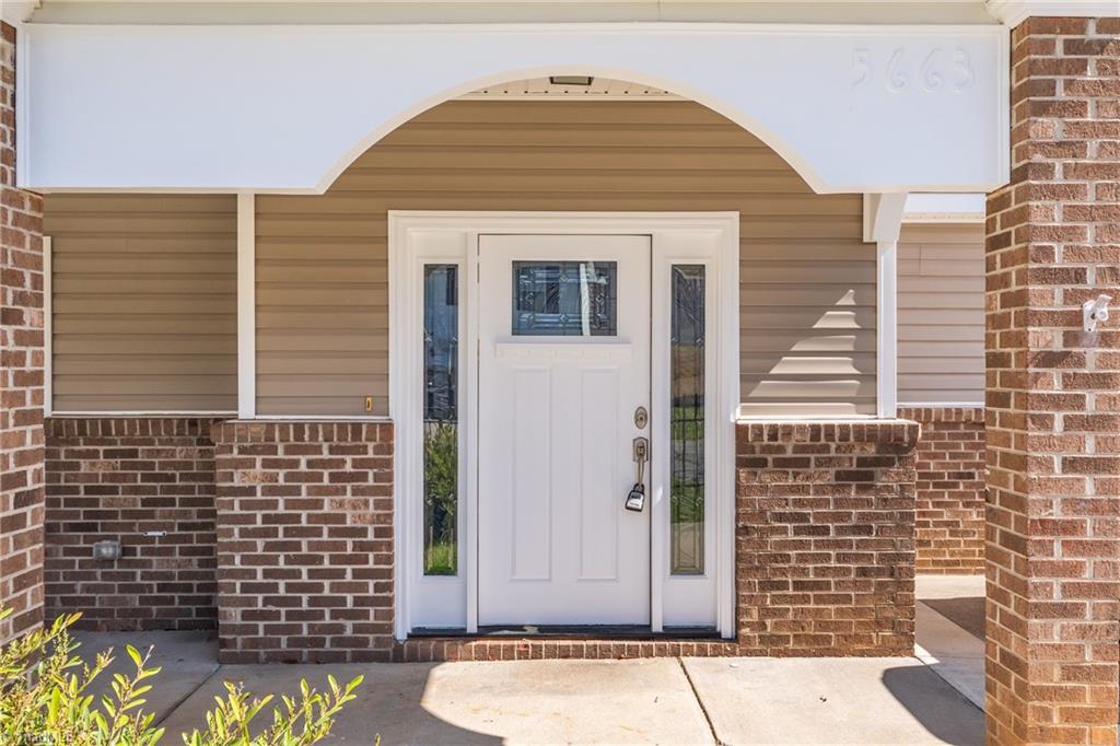 5663 Fairway Forest Drive, Winston-Salem