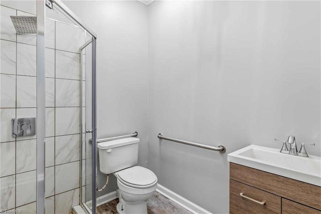 5663 Fairway Forest Drive, Winston-Salem