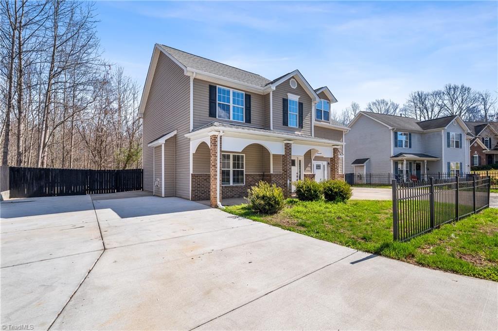 5663 Fairway Forest Drive, Winston-Salem