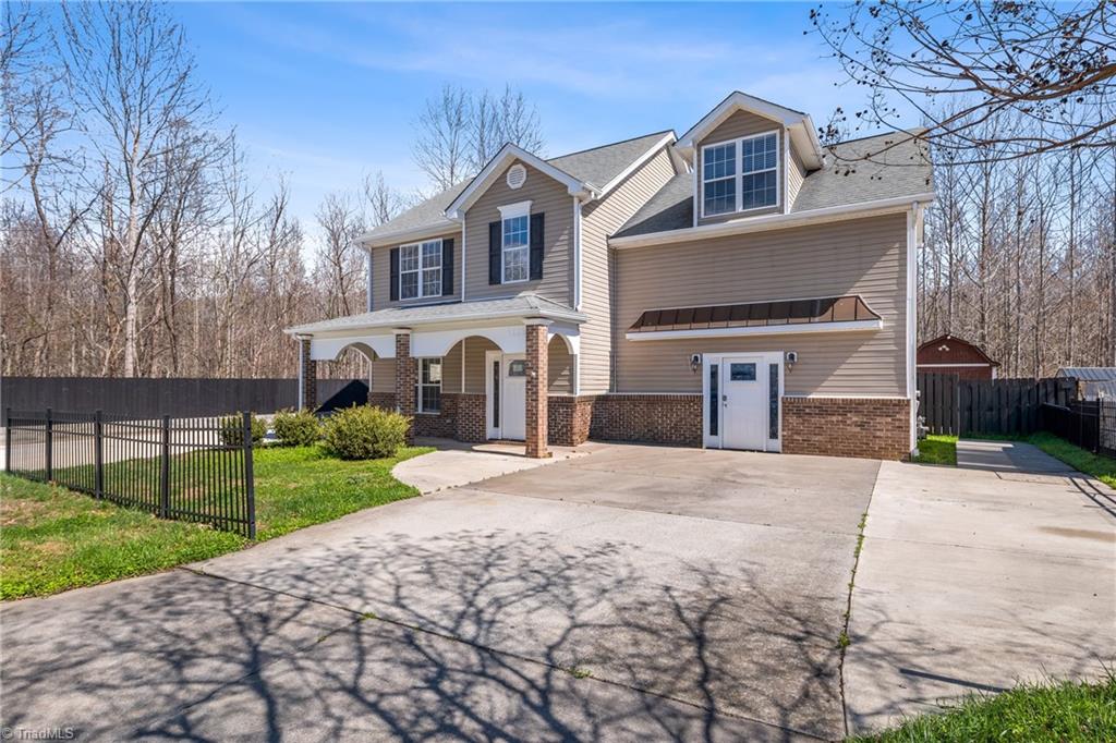 5663 Fairway Forest Drive, Winston-Salem