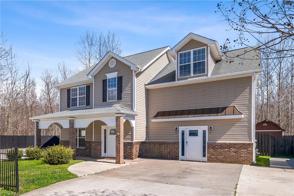 5663 Fairway Forest Drive, Winston-Salem
