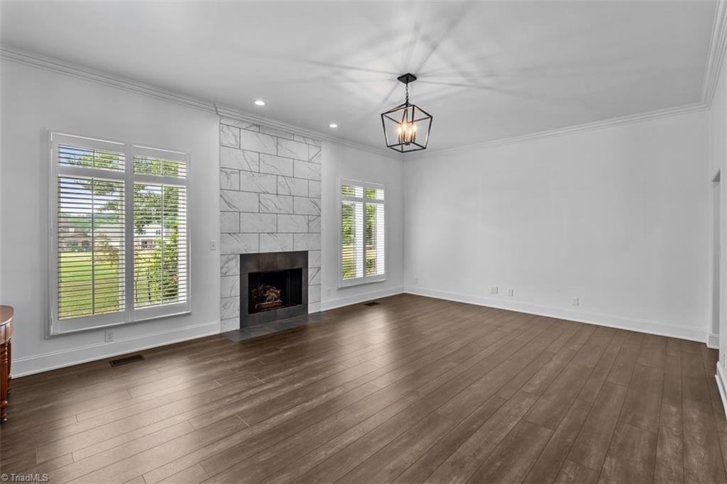 11 Creswell Court