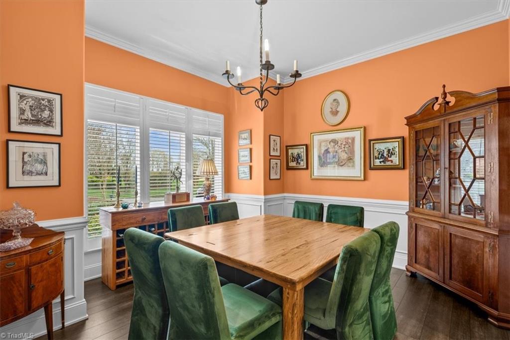 11 Creswell Court
