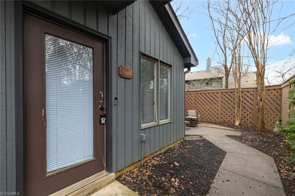 210 College Road # 601