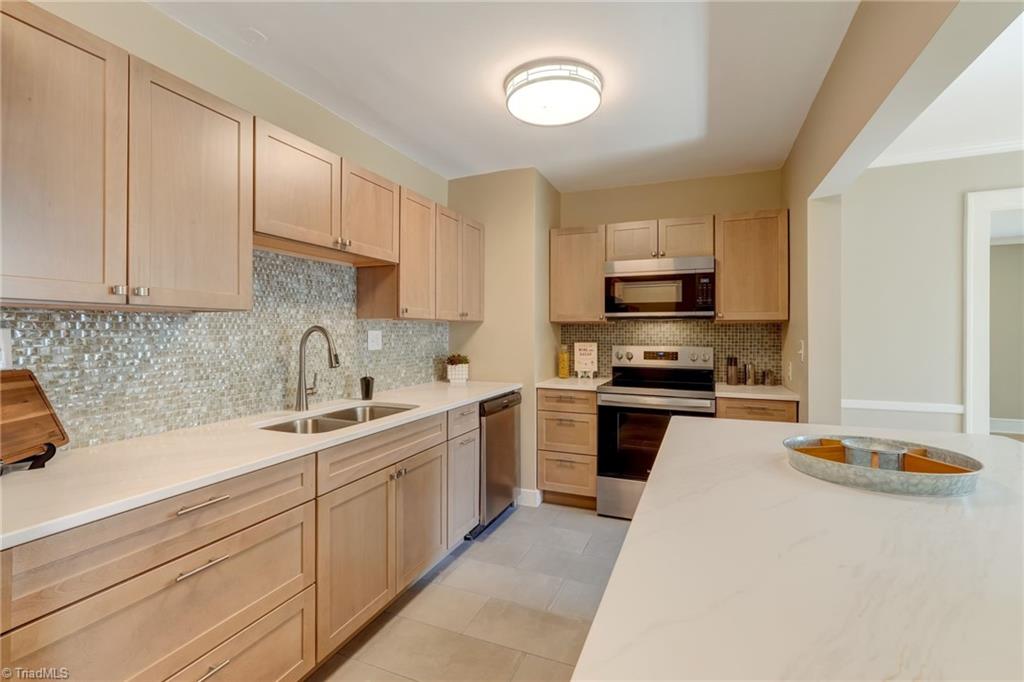 1311 Hawthorne Avenue