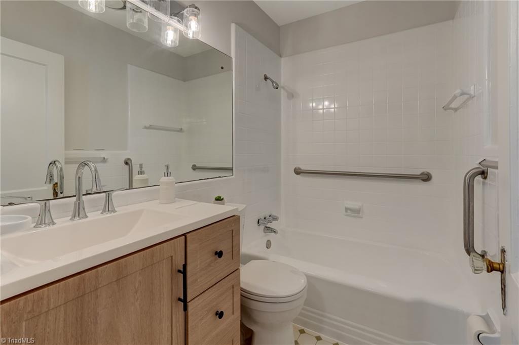 1311 Hawthorne Avenue