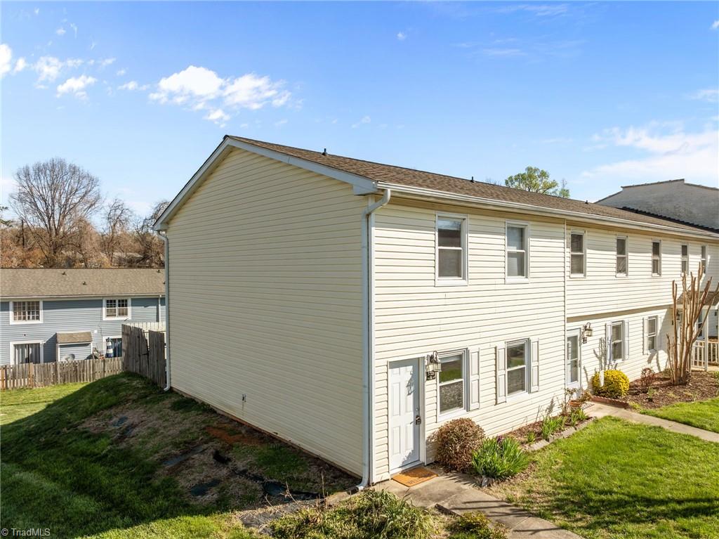 5723 Bramblegate Road