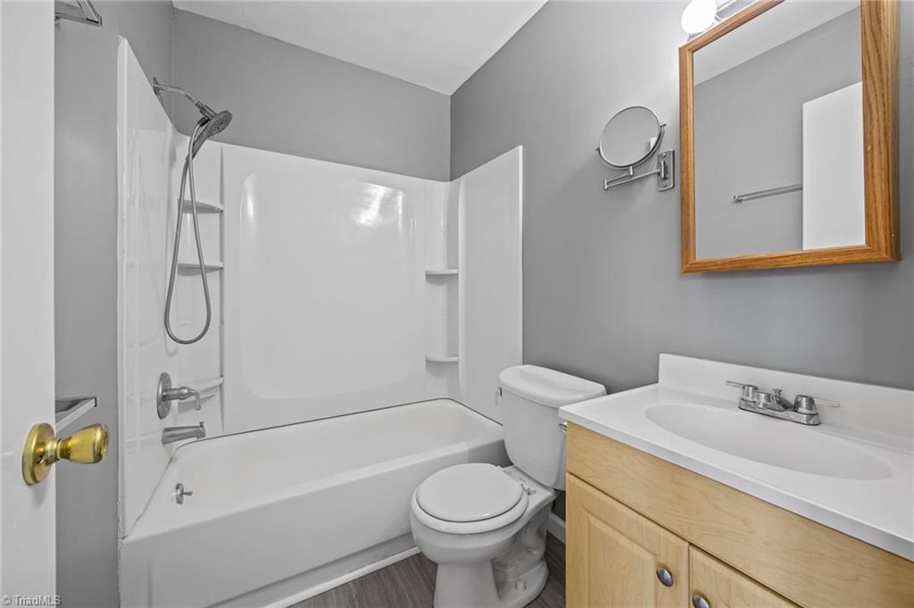 5723 Bramblegate Road