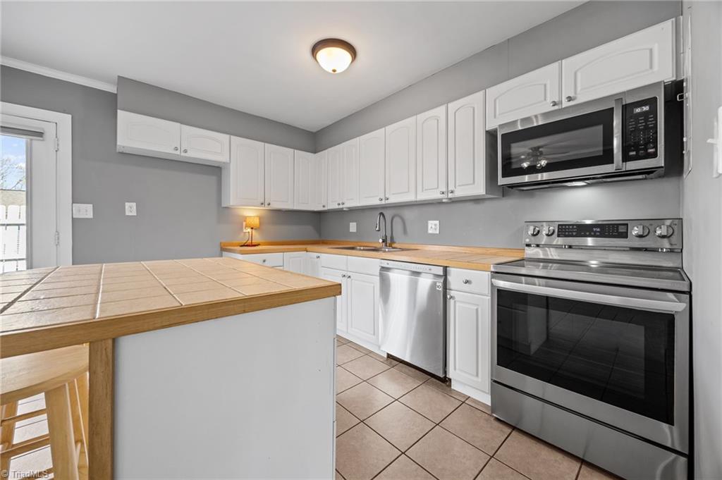 5723 Bramblegate Road