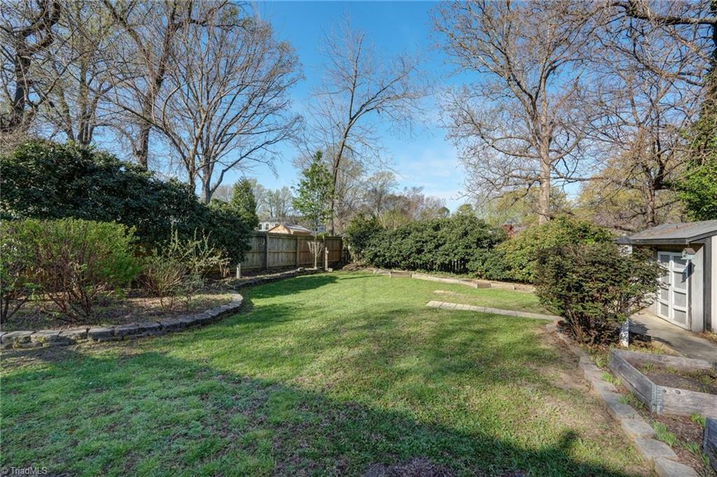 406 Westdale Place
