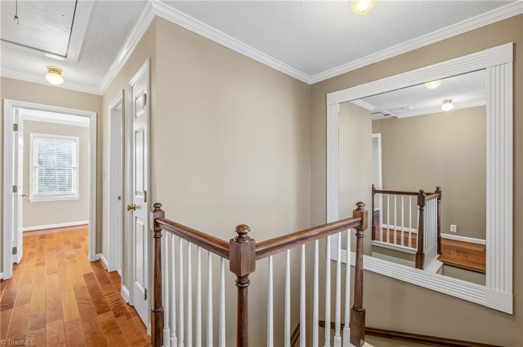 4 Holdsworth Court