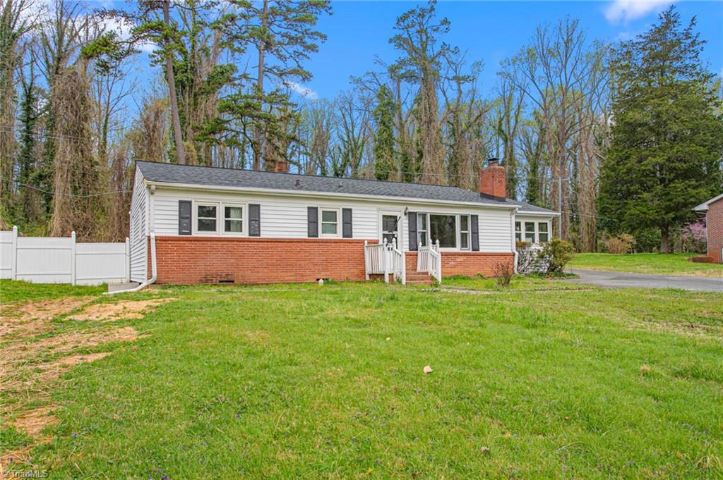 2050 Willowee Lane, Winston-Salem