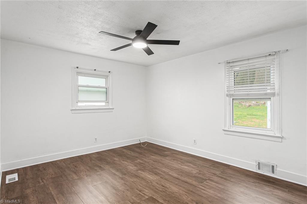 2050 Willowee Lane, Winston-Salem