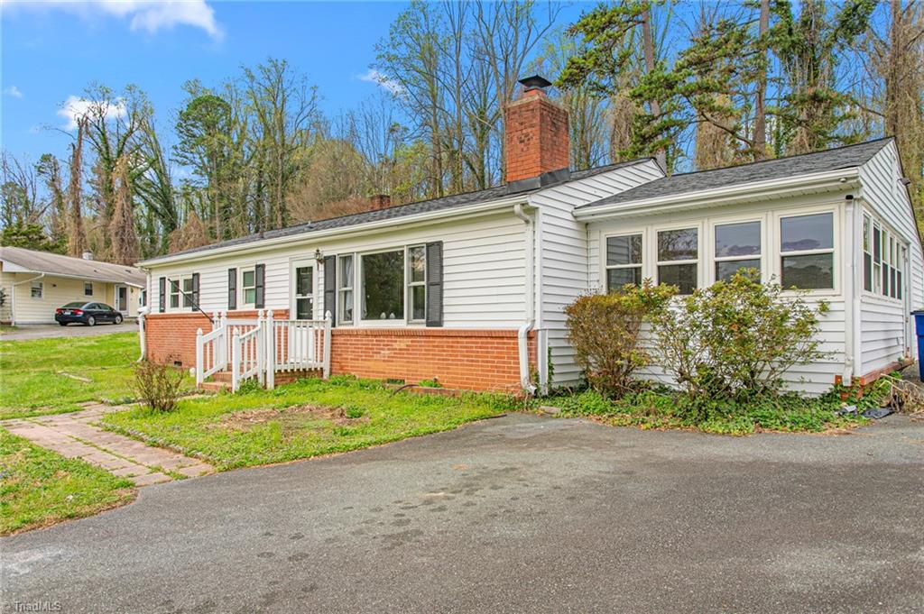 2050 Willowee Lane, Winston-Salem