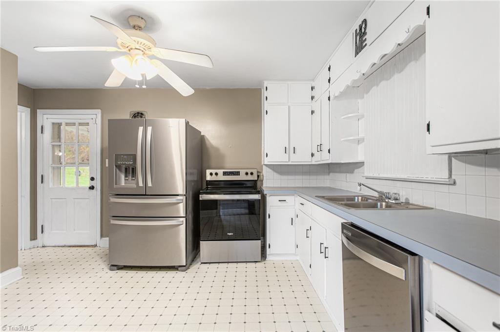2050 Willowee Lane, Winston-Salem