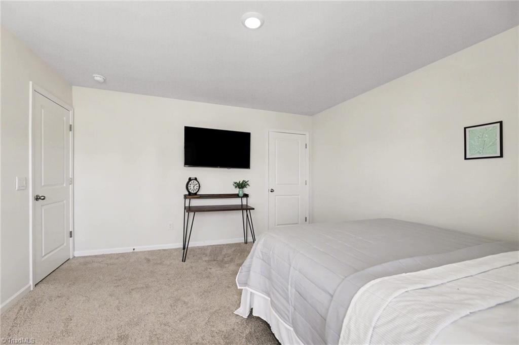 5223 Ironwood Drive, Winston-Salem