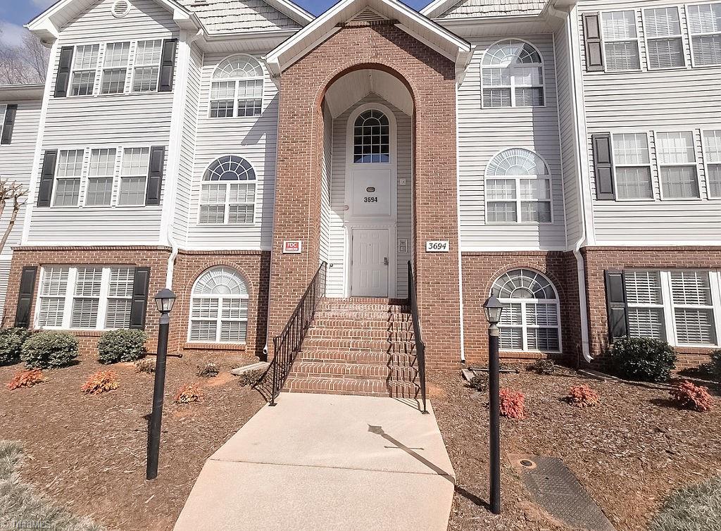 3694 Cotswold Avenue # 1A