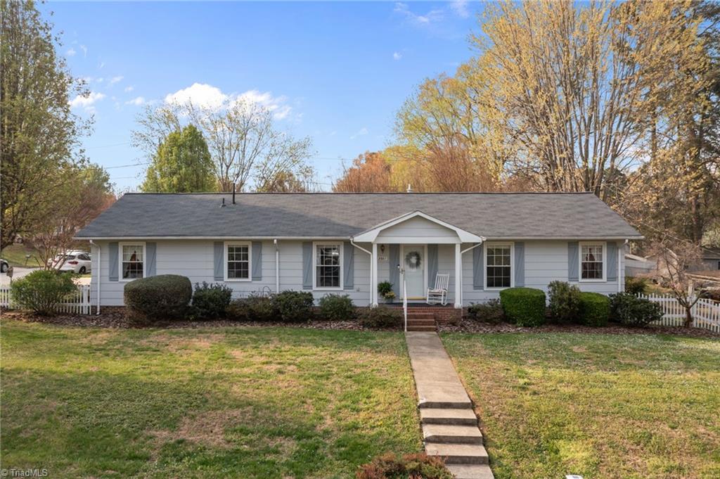 2501 Laramie Drive