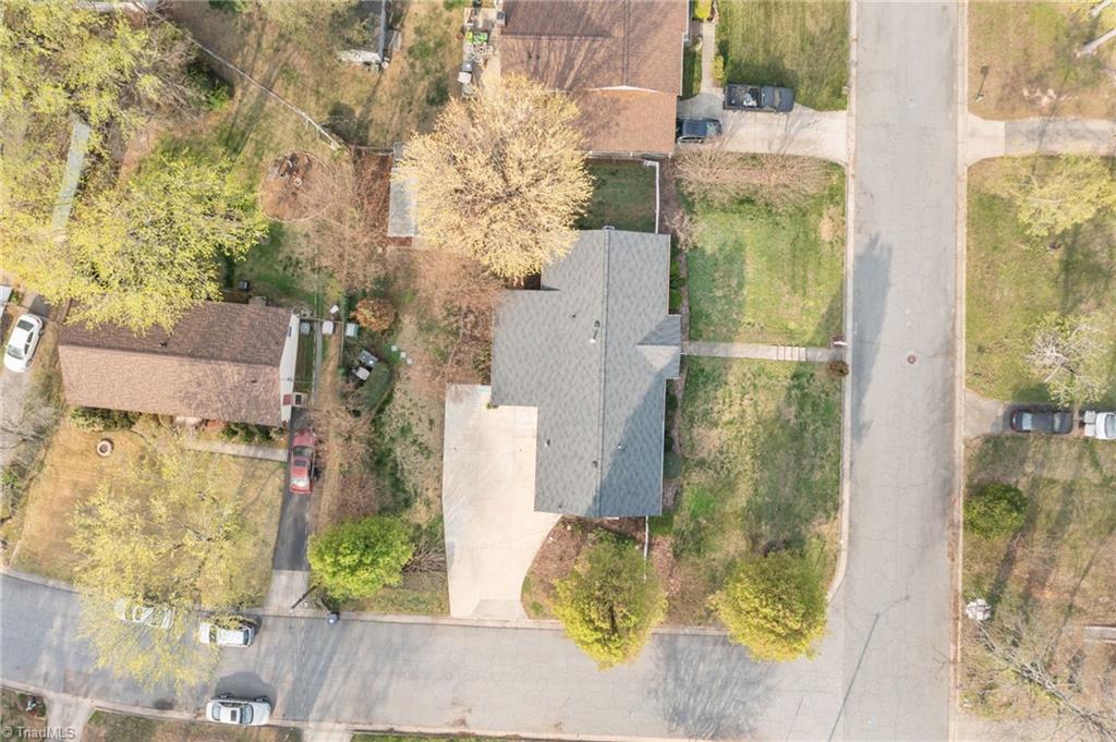 2501 Laramie Drive