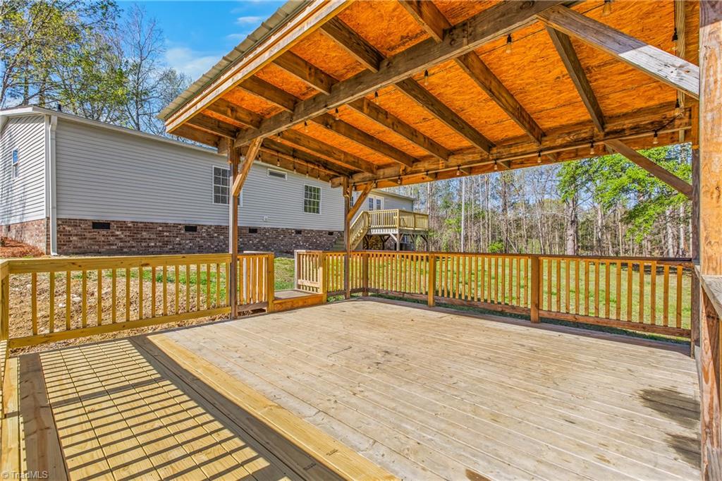 9274 US Highway 64 W