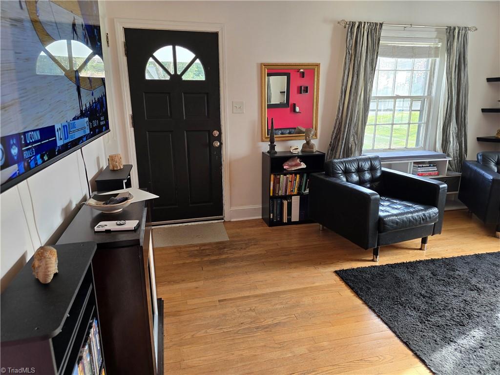 111 E Rhyne Avenue, Winston-Salem