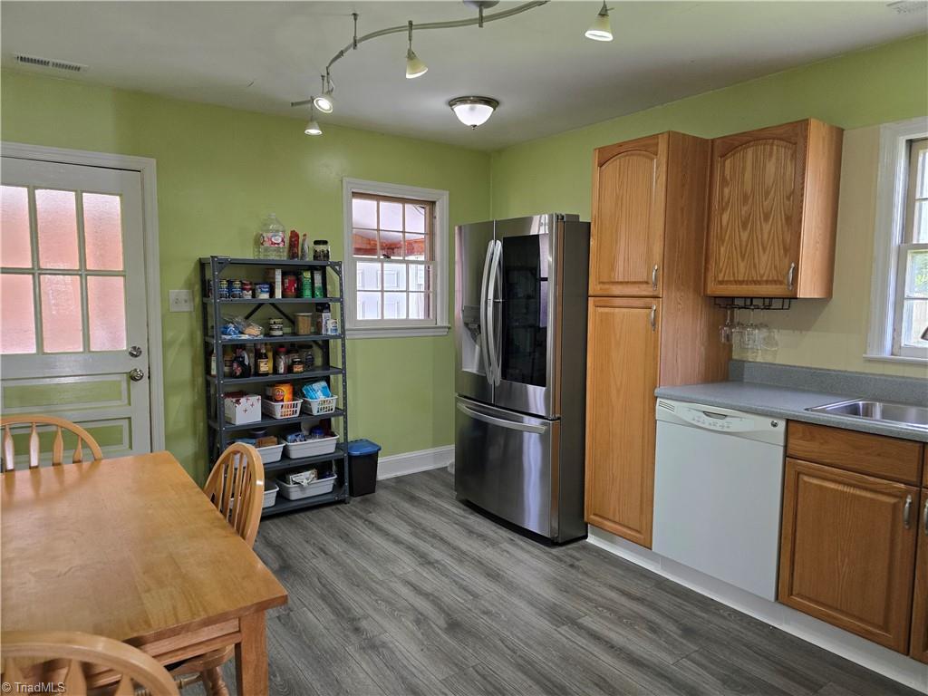 111 E Rhyne Avenue, Winston-Salem