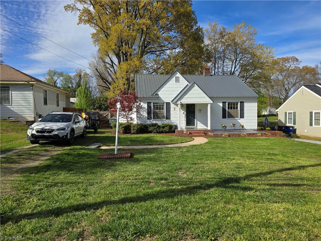 111 E Rhyne Avenue, Winston-Salem