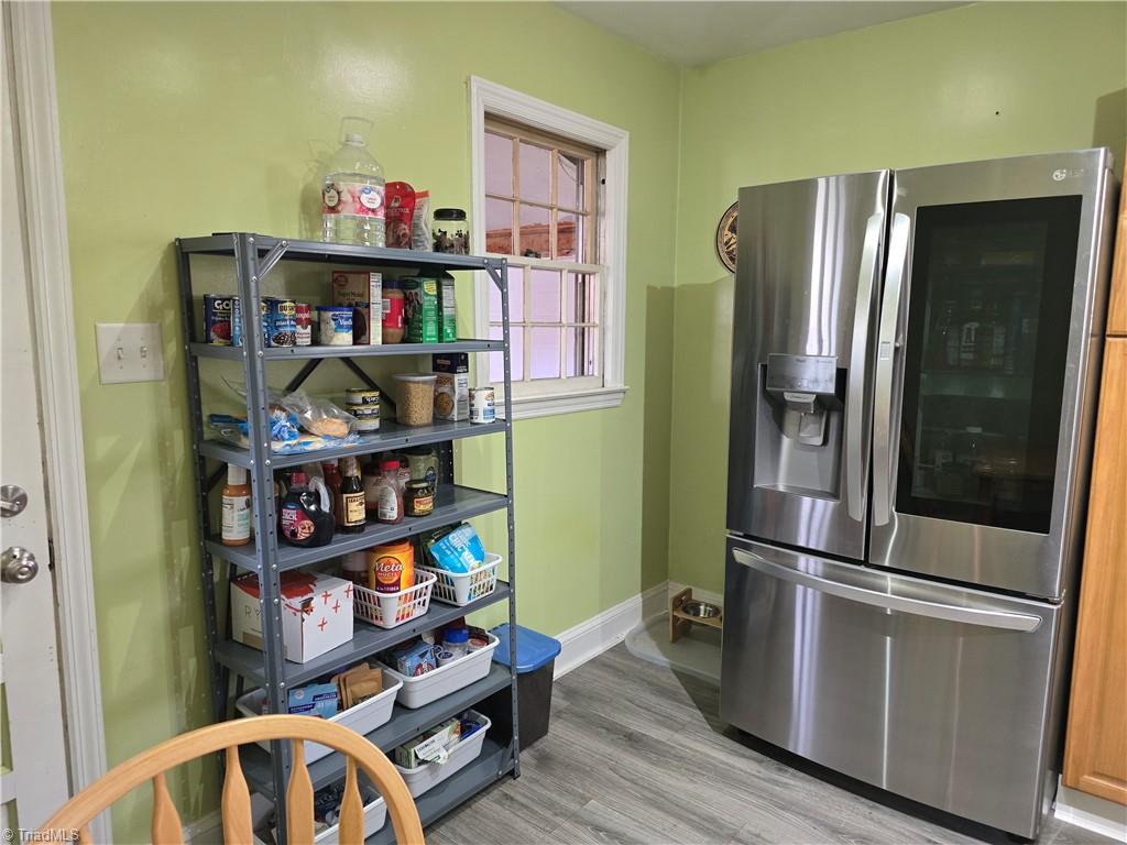 111 E Rhyne Avenue, Winston-Salem