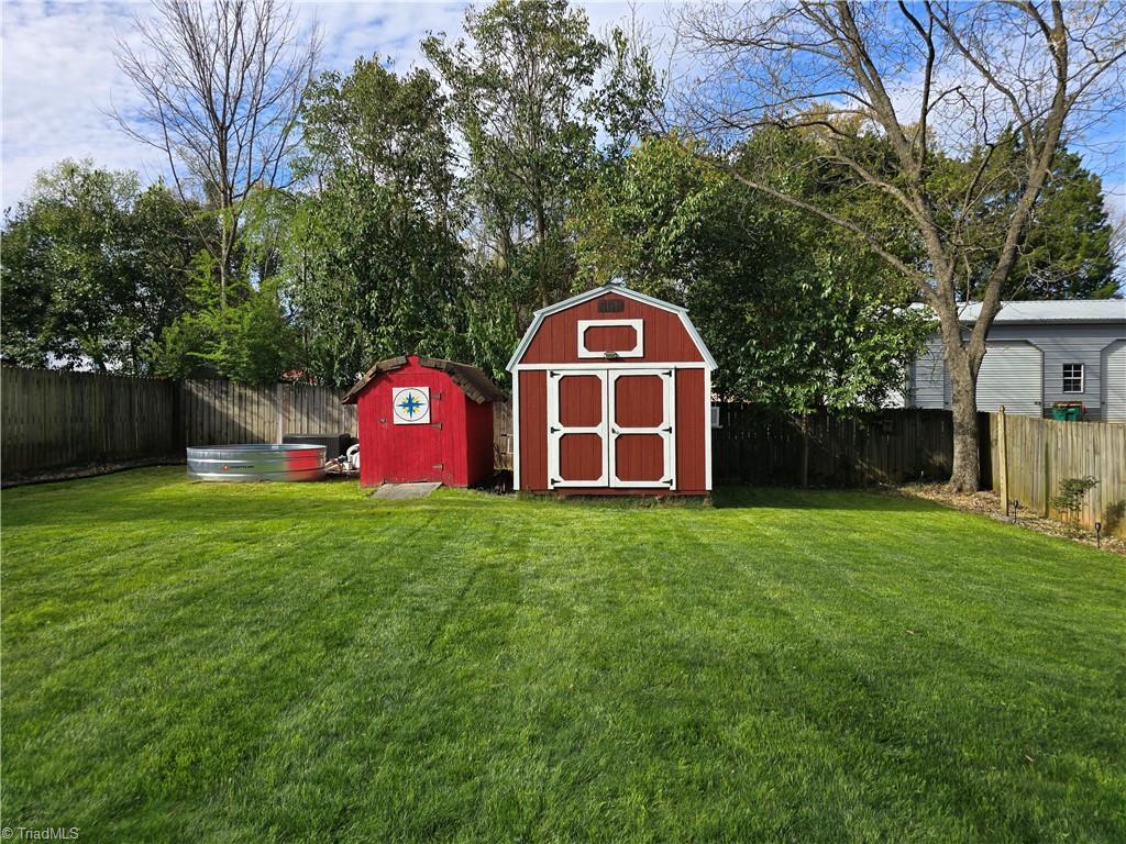 111 E Rhyne Avenue, Winston-Salem