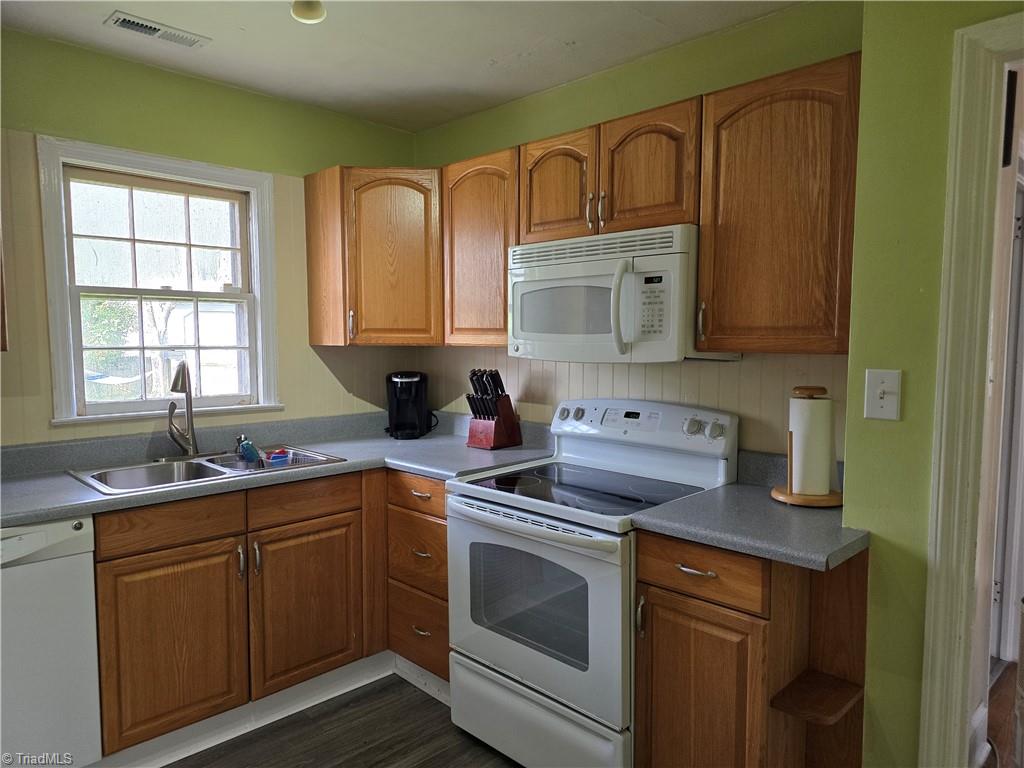 111 E Rhyne Avenue, Winston-Salem