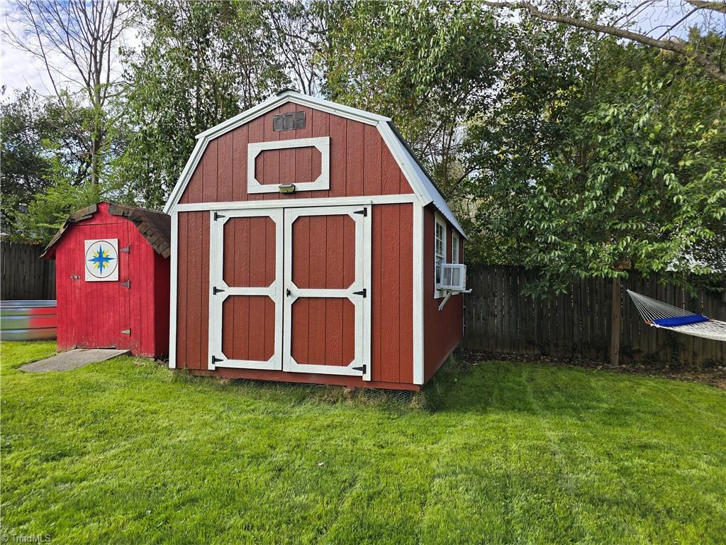 111 E Rhyne Avenue, Winston-Salem