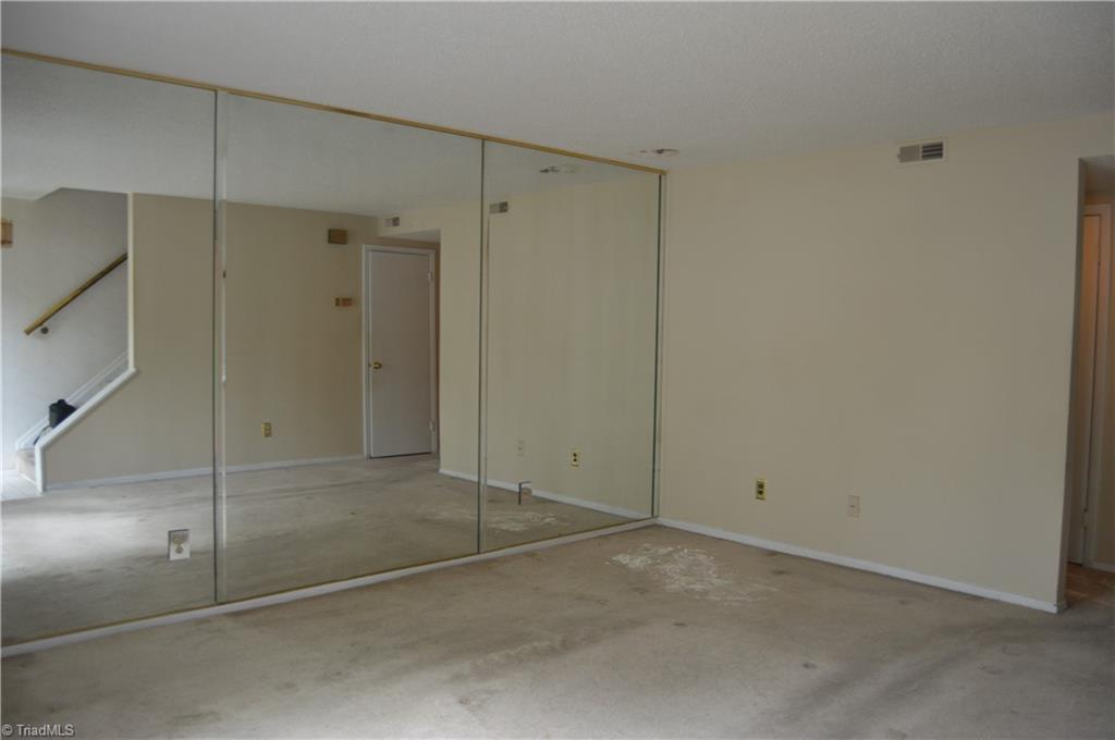 1704 N Hamilton Street Unit: E