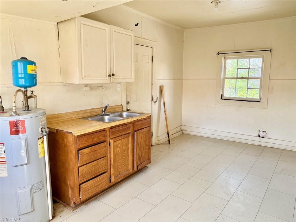 1202 S Elm Street