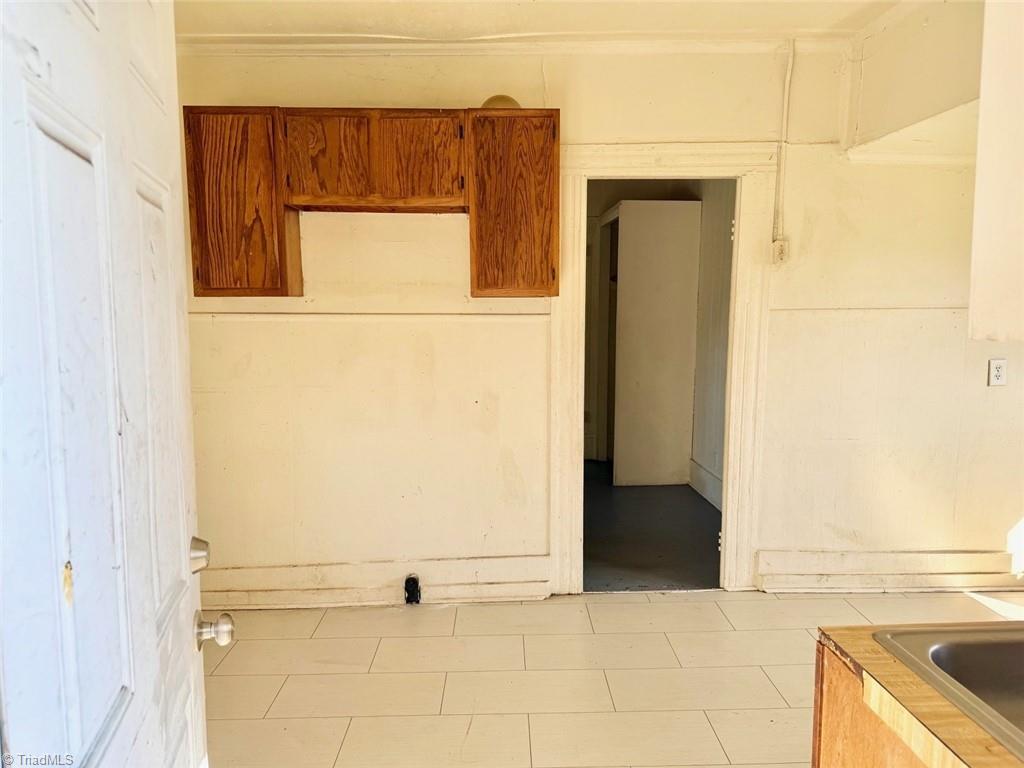 1202 S Elm Street