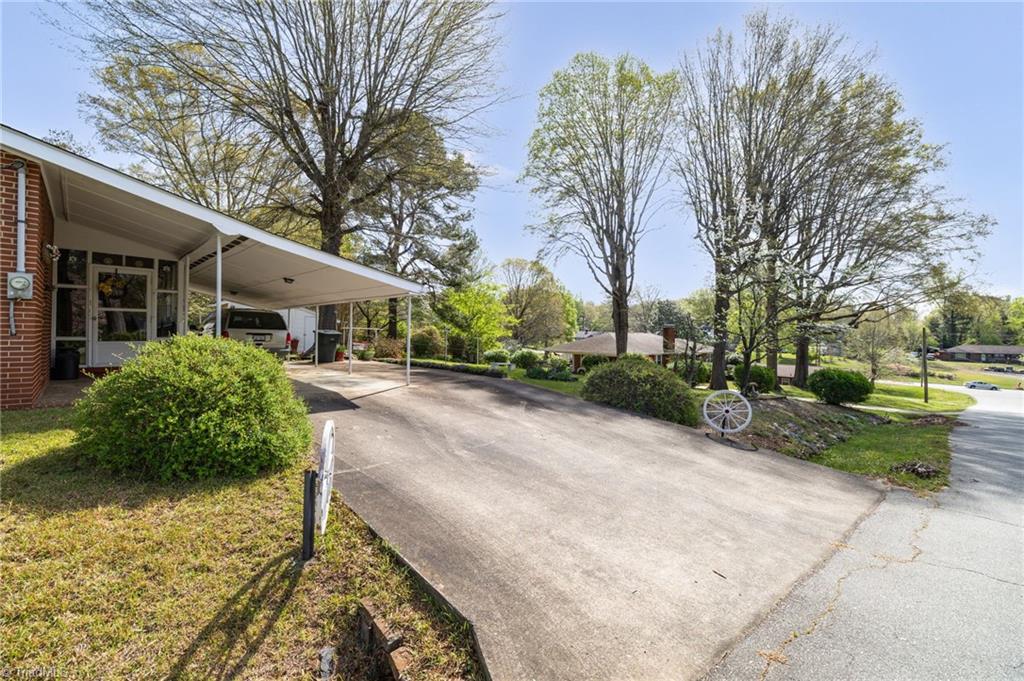 1242 Norman Drive