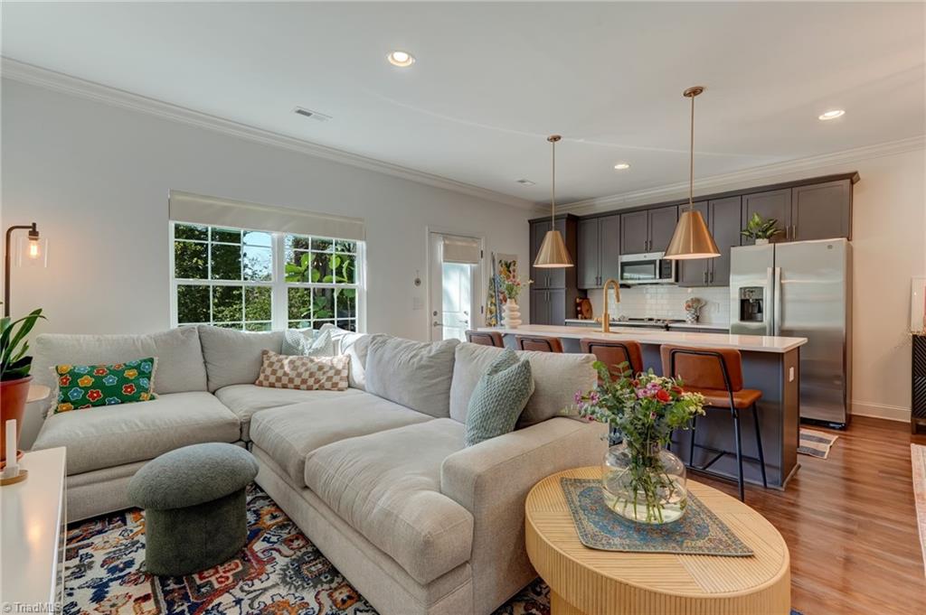 610 Pompano Drive
