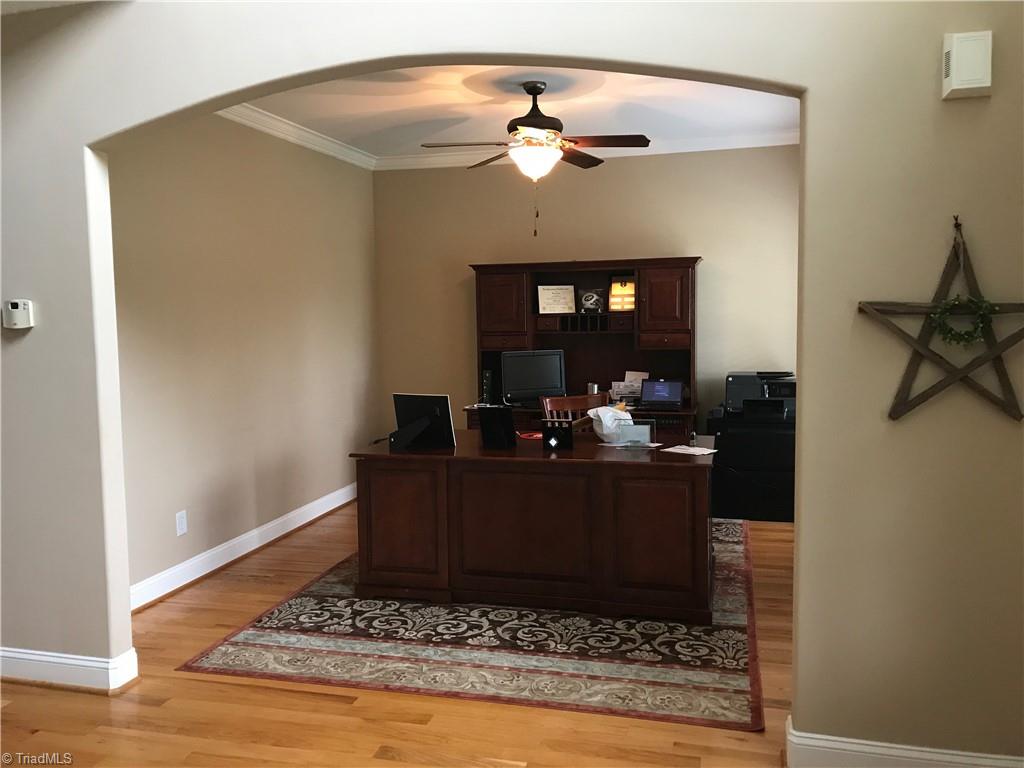 283 Heatherwood Drive, Winston-Salem
