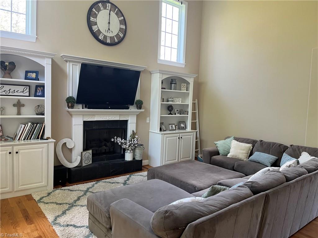 283 Heatherwood Drive, Winston-Salem