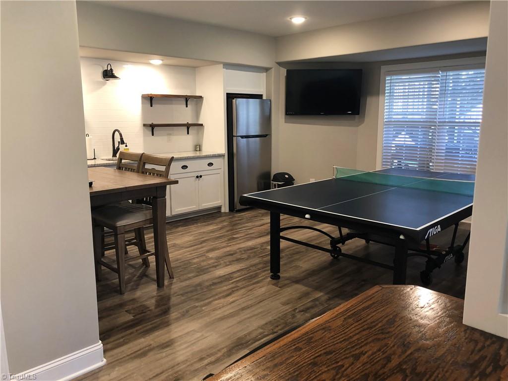 283 Heatherwood Drive, Winston-Salem