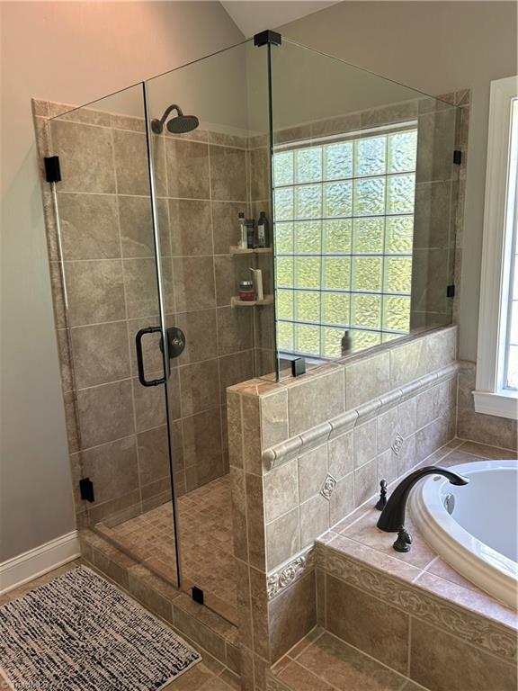 283 Heatherwood Drive, Winston-Salem