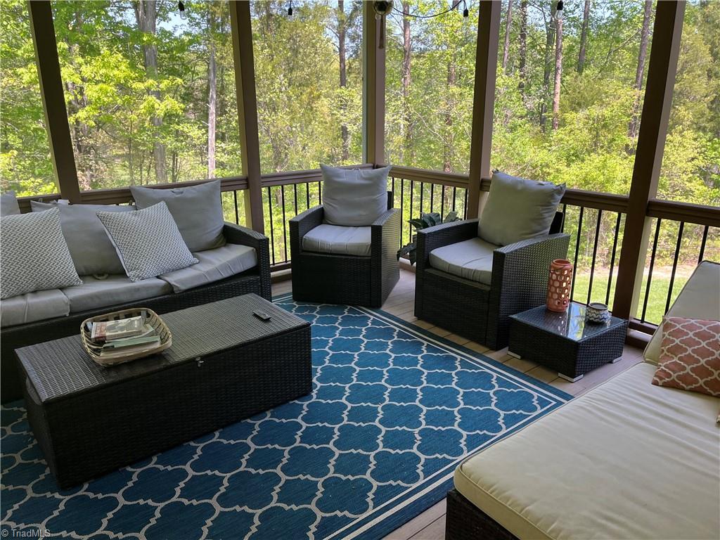 283 Heatherwood Drive, Winston-Salem