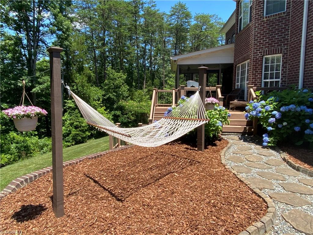 283 Heatherwood Drive, Winston-Salem