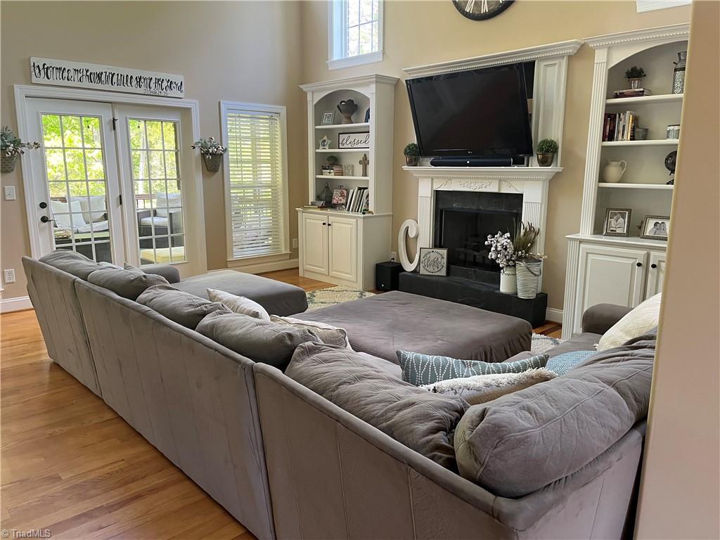 283 Heatherwood Drive, Winston-Salem