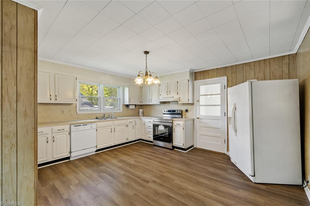 231 Sunset Drive
