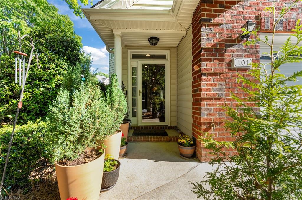 101 Eva Drive