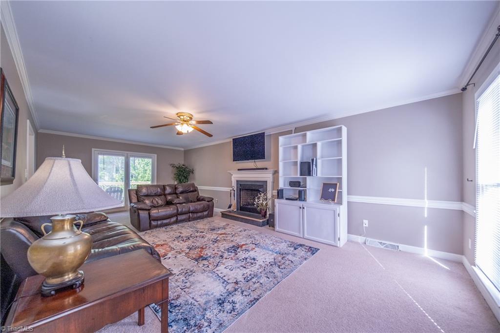 1930 Glenridge Drive