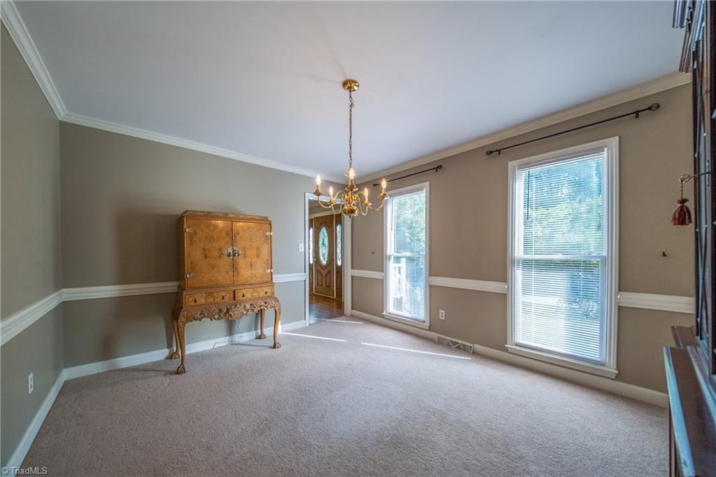 1930 Glenridge Drive