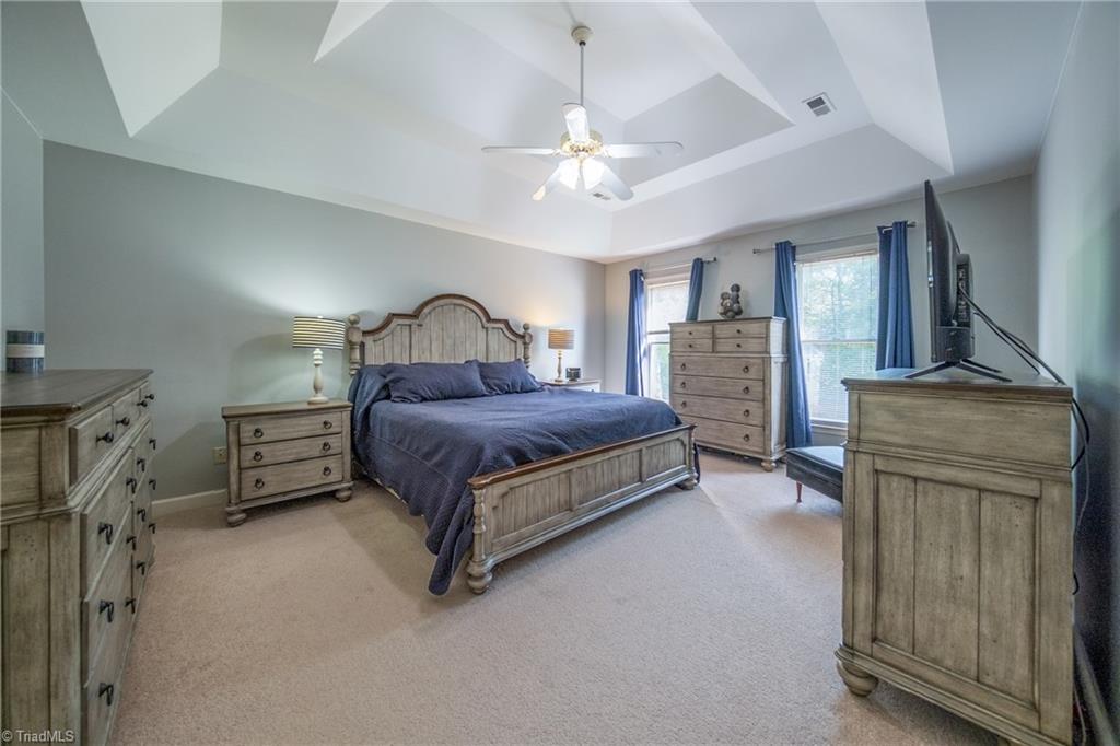 1930 Glenridge Drive